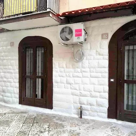 Modern In Bari Historic Centre 40 M² Air Conditioning * 莫诺波利