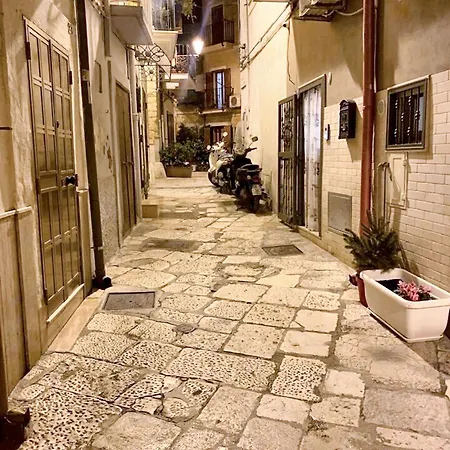 Apartment Modern In Bari Historic Centre 40 M² Air Conditioning