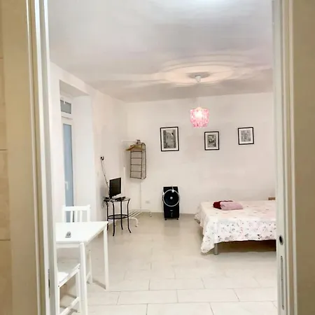 Modern In Bari Historic Centre 40 M² Air Conditioning Apartmán Monopoli