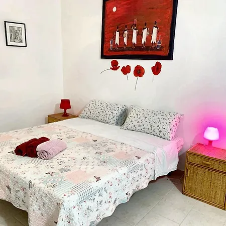 Apartment Modern In Bari Historic Centre 40 M² Air Conditioning Monopoli