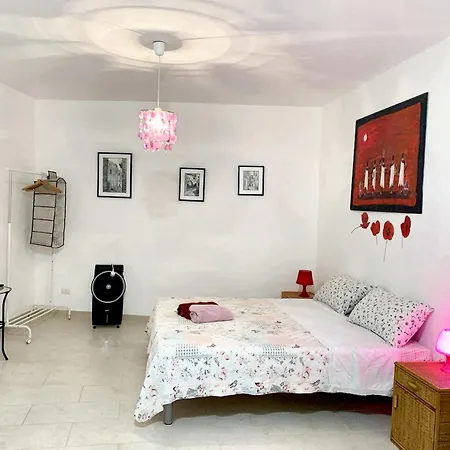 Modern In Bari Historic Centre 40 M² Air Conditioning * Monopoli