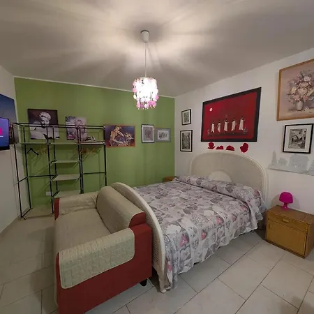 公寓 Modern In Bari Historic Centre 40 M² Air Conditioning *