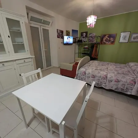 Apartment Modern In Bari Historic Centre 40 M² Air Conditioning